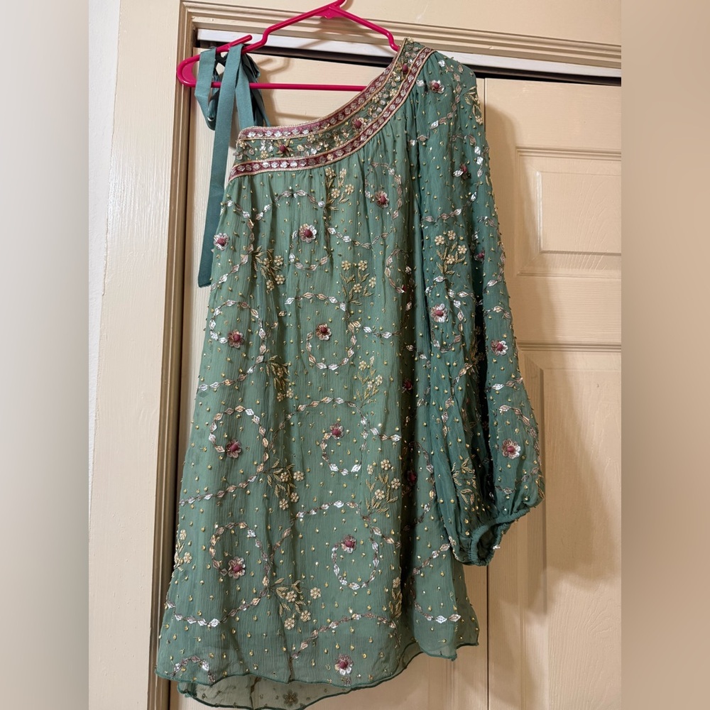 NWT! Free People green one sleeve embroidered cocktail dress. Size Medium